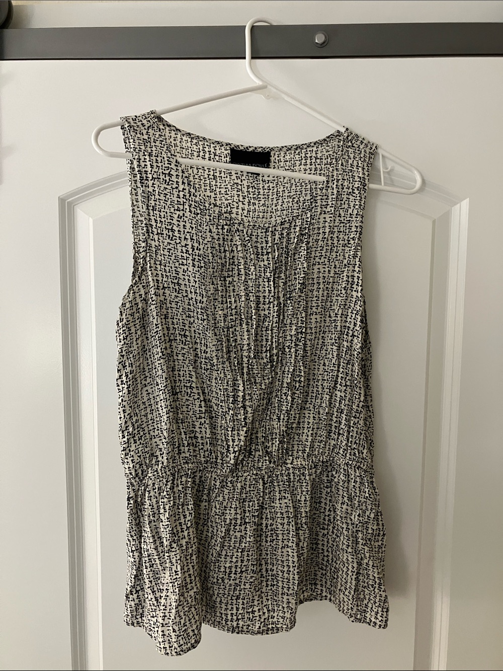 Cynthia Rowley Black & White Sleeveless Pleated Peplum Blouse